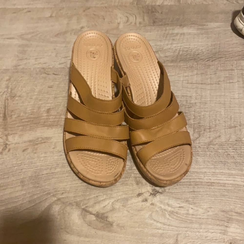 Croc wedges